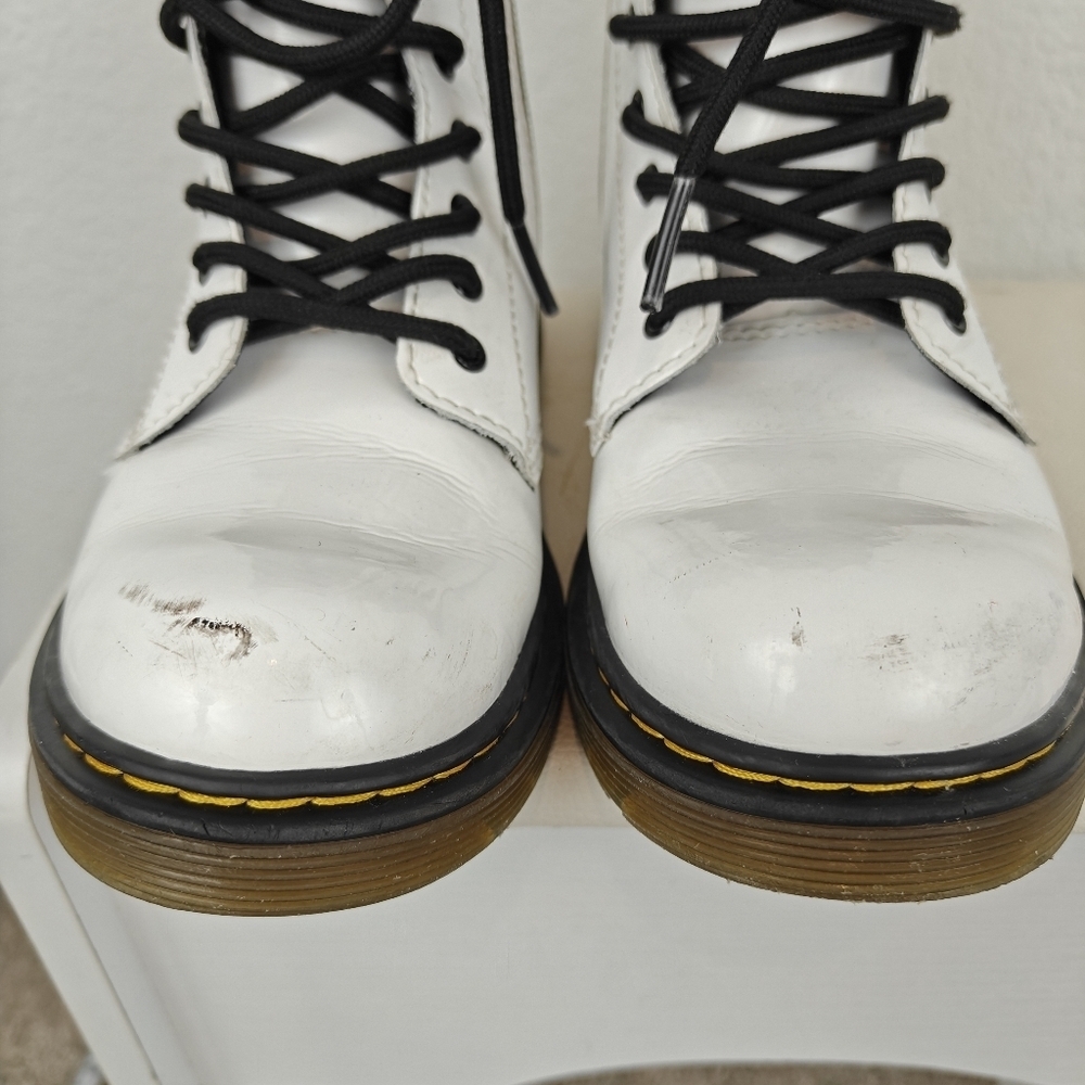 Dr. Martens Junior 1460 Leather Lace Up Boots White Leather Size 3 Kids - Picture 5 of 12